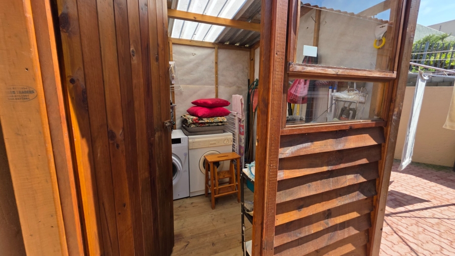 3 Bedroom Property for Sale in Island View Western Cape